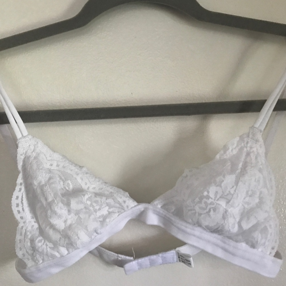 Brandy Melville White Lace Bralette